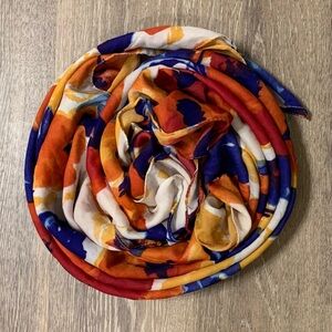Floral scarf. Brand Apt 9